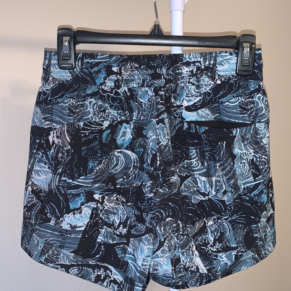 Lululemon Blue Wave Shorts - Picture 2 of 4